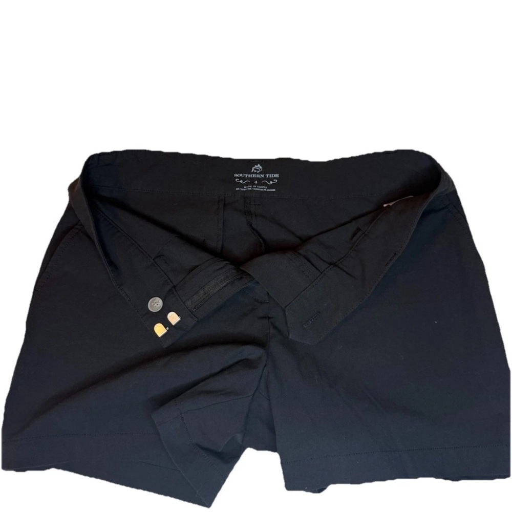 Southern Tide Black Shorts Women’s 4